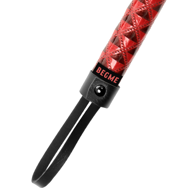 BEGME RED EDITION Flogger Cuir Végan Édition Rouge — vue arrière