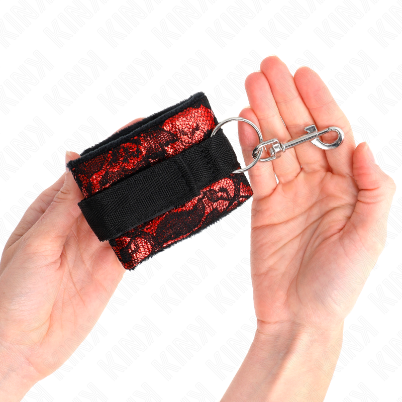 KINK WRIST RESTRAINT Retenues Poignets Scandal Rouge-Noir — vue arrière