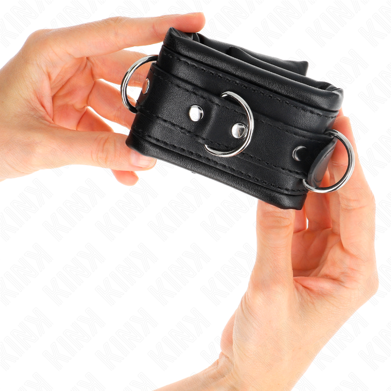 KINK WRIST RESTRAINT Appui-Poignets Lourds Doublés Fourrure Noire Réglables 20... — vue arrière
