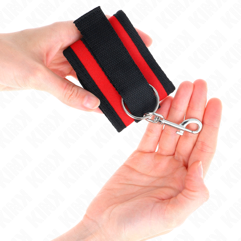 KINK WRIST RESTRAINT Appareils-Poignets À Crochet Boucle Nylon Rouge-Noir Modè... — vue arrière