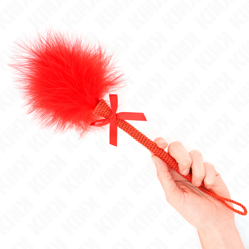 KINK IMPACT & TOUCH Baguette Corde Nylon Plumes Chatouillantes Noeud Rouge 25 Cm - Aura Intime
