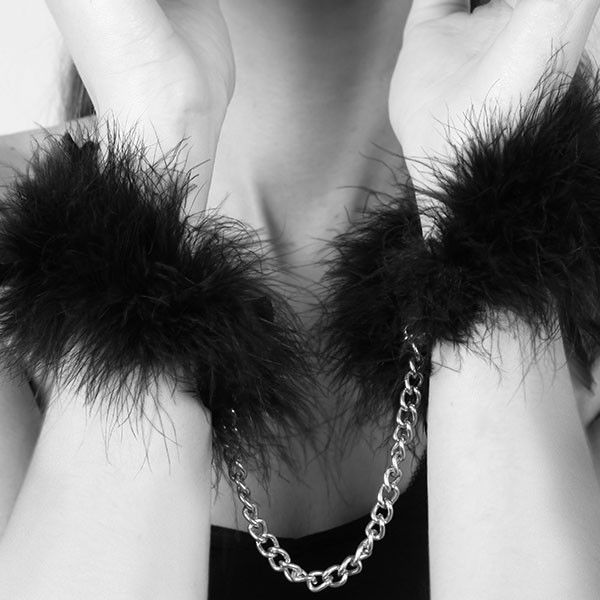 BIJOUX INDISCRETS Za Za Zu Menottes Plume - Aura Intime